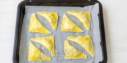 Шаг 15: пирожков с вишней из слоеного теста