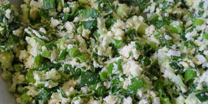 Шаг 1: пирожков с зеленым луком и яйцом