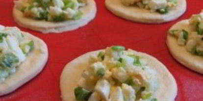 Шаг 3: пирожков с зеленым луком