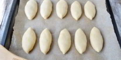 Шаг 8: пирожков со сливами духовые