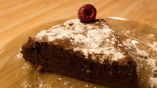 Рецепт Брауни из горького шоколада с орехами