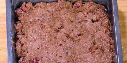 Шаг 5: брауни с вишнея