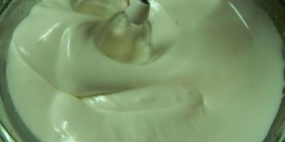 Шаг 11: лимонных пирожных с меренгой