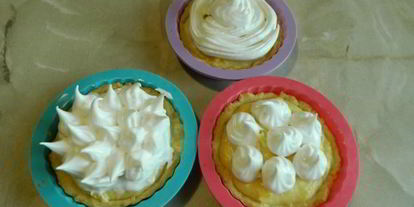 Шаг 14: лимонных пирожных с меренгой