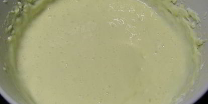 Шаг 3: мраморного брауни с прослойкой из сливочного сыра и коктейльной вишни