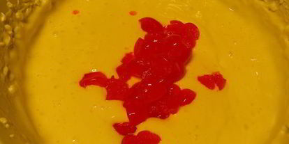 Шаг 5: мраморного брауни с прослойкой из сливочного сыра и коктейльной вишни