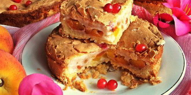Рецепт нежного пирожного с персиками