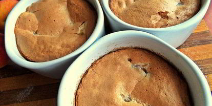 Шаг 15: нежного пирожного с персиками