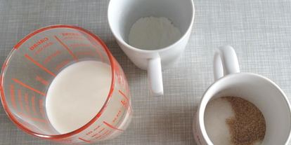 Шаг 8: пирожных шу с тестом кракелин, заварным кремом дипломат и свежей малиной