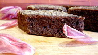 Рецепт Пряного пирожного с карамельной корочкой Чай с молоком