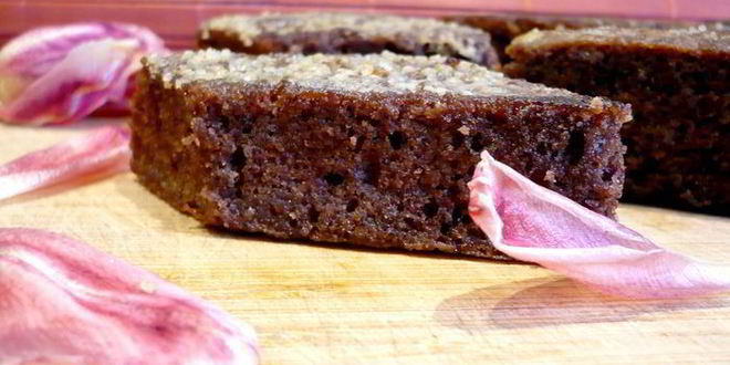 Рецепт Пряного пирожного с карамельной корочкой Чай с молоком