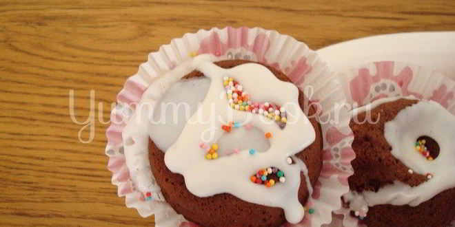 Рецепт шоколадных пирожных с черносливом и орехами