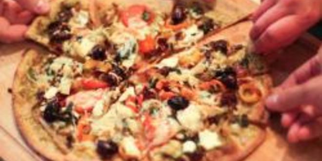 Рецепт домашней пиццы со сладким перцем и фетой