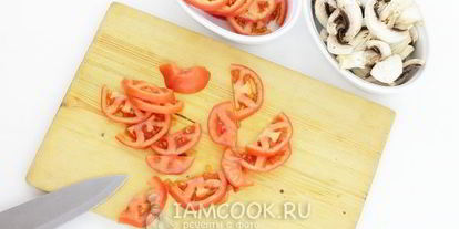 Шаг 5: пиццы ны дрожжевома тесте с колбасоя