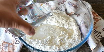 Шаг 6: пиццы на дрожжевом тесте в духовке