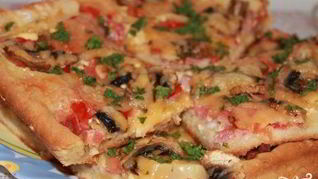 Рецепт Пиццы с колбасой и шампиньонами