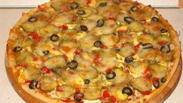 Рецепт Пиццы с курицей и соленым огурцом