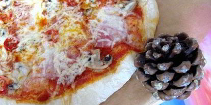 Шаг 6: пиццы с острой колбасой и перцем