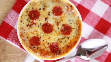 Рецепт Пиццы в кружке в микроволновке