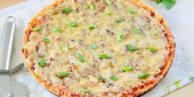 Рецепт простой пиццы с луком