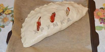 Шаг 11: закрытой пиццы кальцоне с курицей и грибами