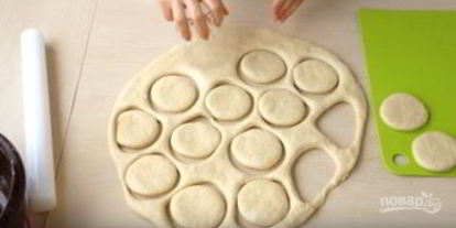 Шаг 10: очень вкусных домашних пончиков