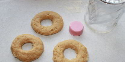 Шаг 3: пончиков бездрожжевых