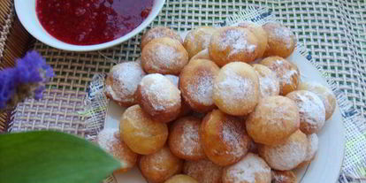 Шаг 3: пончиков картофельных со смородиновым соусом