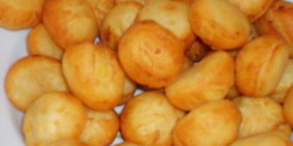 Шаг 4: пончиков картофельных со смородиновым соусом