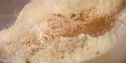 Шаг 3: пончиков на кефире с корицей и мускатным орехом