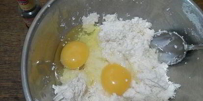 Шаг 1: румынских творожных пончиков папанаши