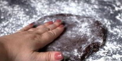 Шаг 2: шоколадных пончиков в глазури