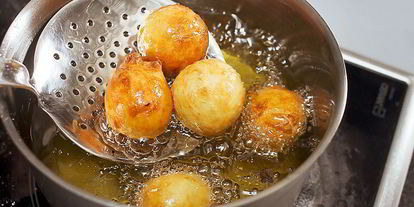 Шаг 3: творожных пончиков в сахарной пудре