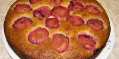 Шаг 5: коврижки со сливами