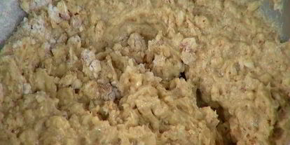 Шаг 4: миндальной коврижки с абрикосами