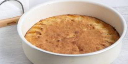 Шаг 5: классической шарлотки с яблоками и нектаринами