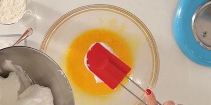 Шаг 1: классической шарлотки