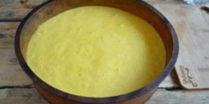 Шаг 8: шарлотки классической с яблоками