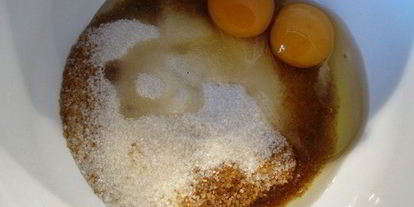 Шаг 1: шарлотки румяной