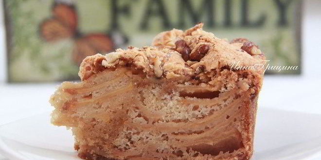 Рецепт шарлотки с айвой и орехами