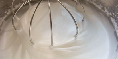 Шаг 1: шарлотки с нектаринами