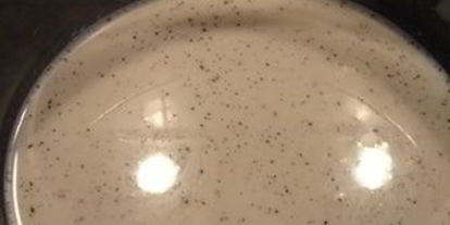 Шаг 10: шарлотки с шоколадно-малиновым муссом и воздушным ванильным кремом