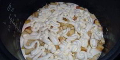 Шаг 3: шарлотки с творогом в мультиварке