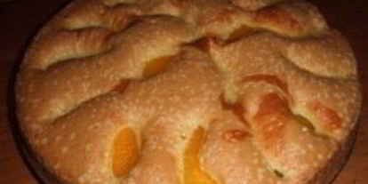 Шаг 3: шарлотки с яблоками и персиками