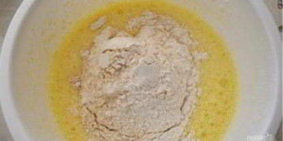 Шаг 6: шарлотки с яблоком