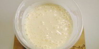 Шаг 2: шарлотки с ягодами