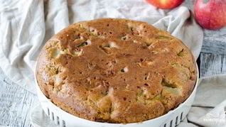 Рецепт Шарлотки со сгущенкой