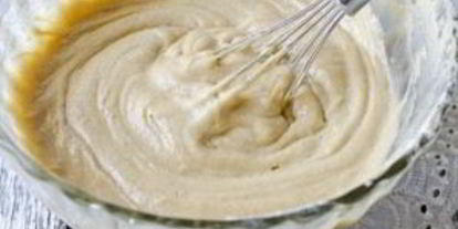 Шаг 2: шарлотки со сгущенкой