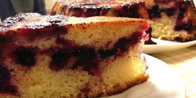 Рецепт Шарлотки со смородиной