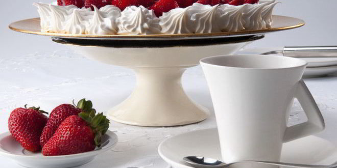 Рецепт шарлотки со свежей клубникой